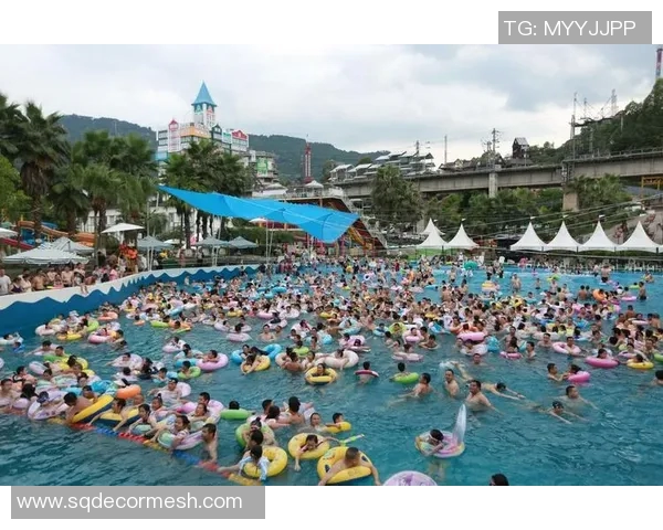 畅享夏日清凉水上乐园带你体验极限水滑道与亲子欢乐水世界