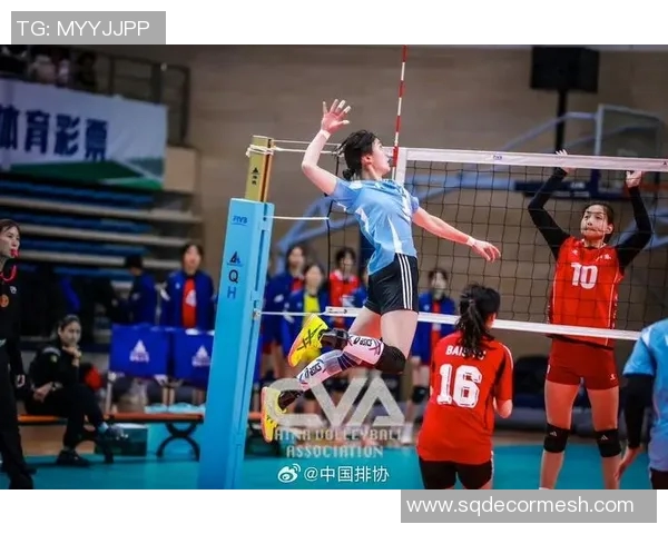 重庆排球队的团队协作精神与排球竞技的完美结合探讨